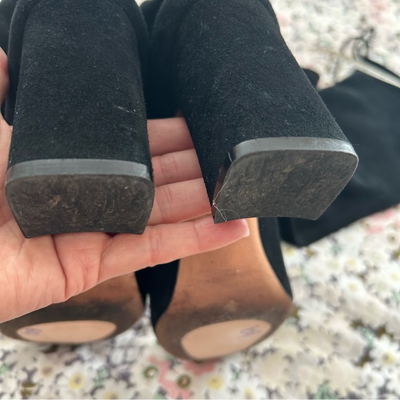 Stuart Weitzman over the knee black suede boots. - Picture 11 of 12